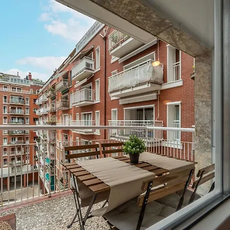 Caroline By People Apartment